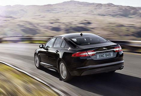"Спортивный" Jaguar XF представлен официально — фото, характеристики
