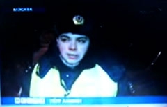 Инспектор ДПС Амелин из сюжета _Вестей_, кадр телеканала _Россия_