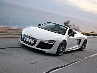 Обновленный суперкар Audi R8 впервые покажут в Москве.