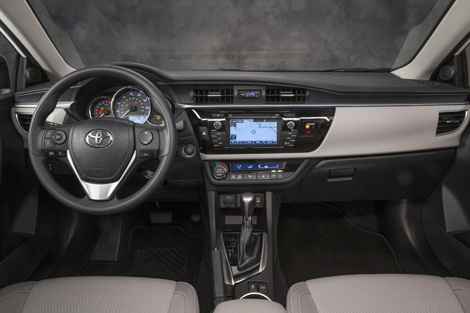 Toyota представила новую "Короллу" для США и Европы — фото