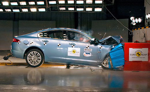 Краш-тест Jaguar XF. Фото Euro NCAP