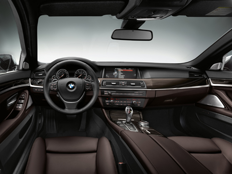 BMW обновила семейство 5-Series — фото