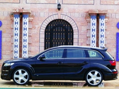 Audi Q7 JE Design